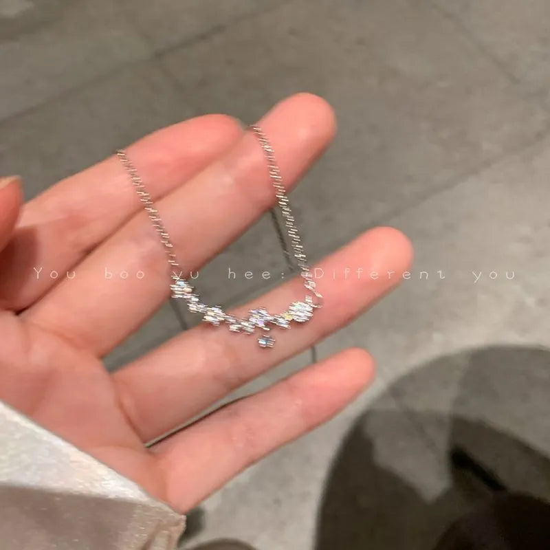 Double-layer Butterfly Necklace Women's Ins Light Luxury Collarbone Chain Niche Design Neck Chain 2024 New Fashionable Pendant Jewelry