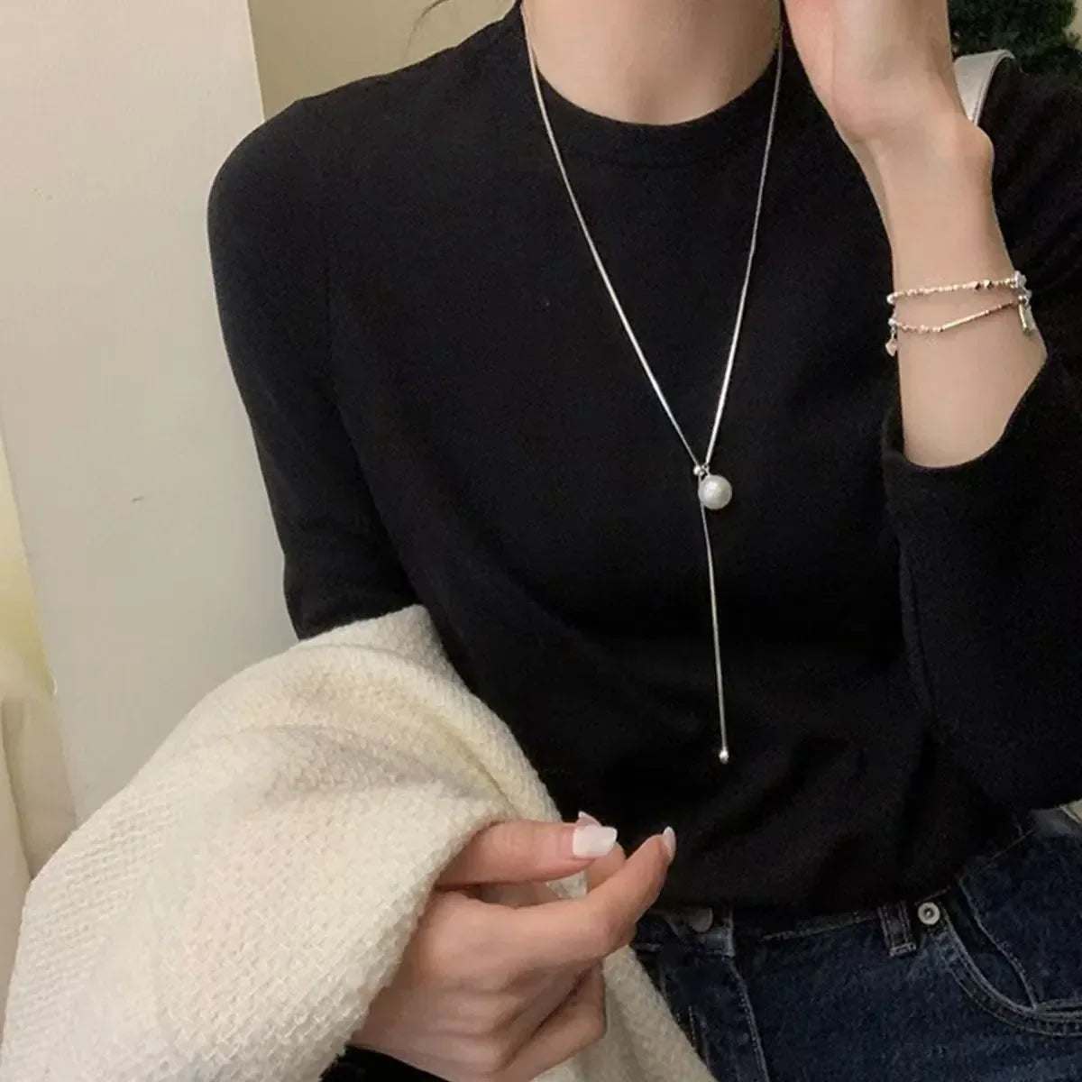 Double-layer Butterfly Necklace Women's Ins Light Luxury Collarbone Chain Niche Design Neck Chain 2024 New Fashionable Pendant Jewelry