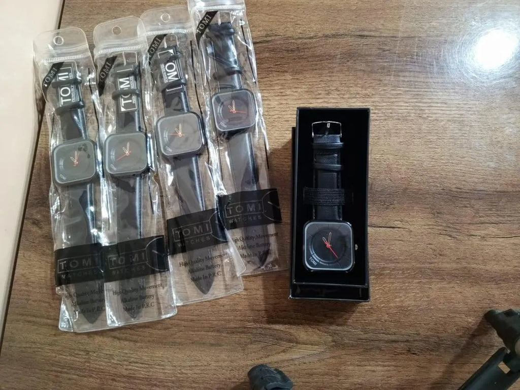 Men's Modern Stylish Strap Watch - Random Multicolor - Without Box - Art# M247-Tom-Sq900370B-WoB-0016