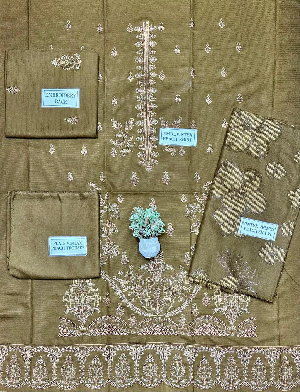 3 Pcs Women's Unstitched Plain Suit