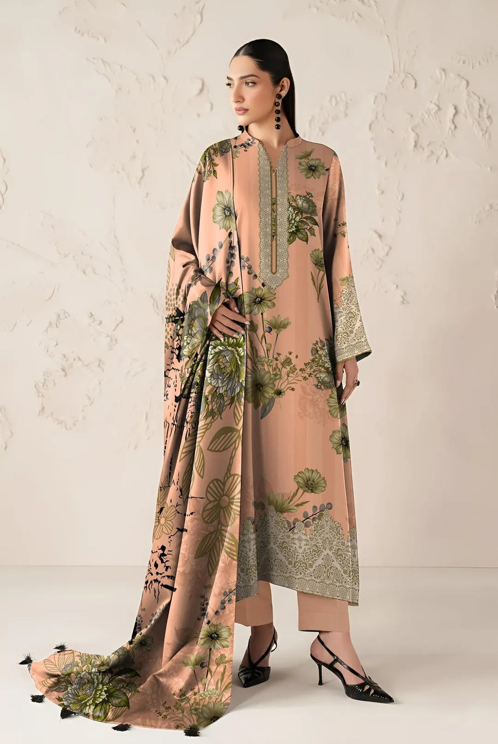 3 Pcs Women's Unstitched Printed Suit