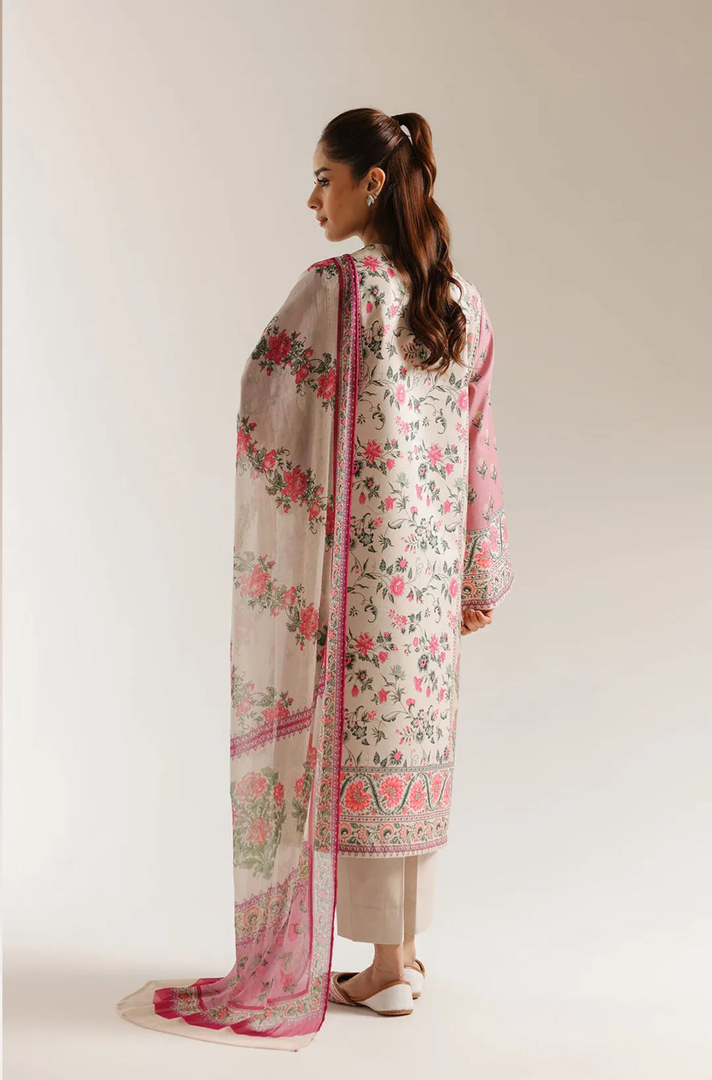 3 Pcs Women's Unstitched Printed Suit