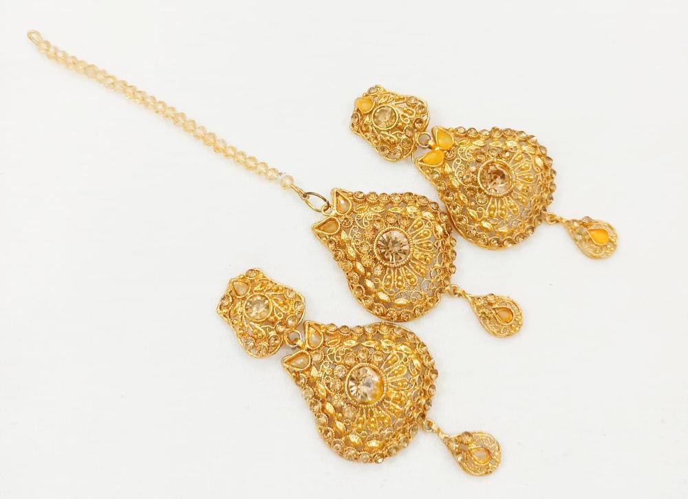 Beautiful Earring with Bindiya Set