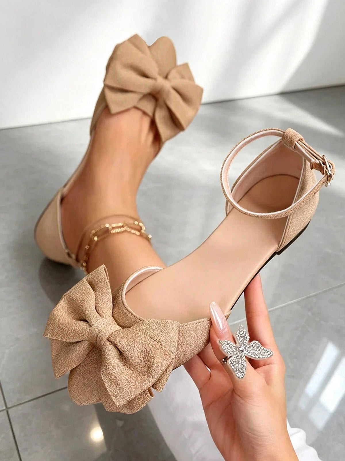 French Style Bow Head Flat Sandals Women Black Gentle Style Ankle Strap Pendant Buckle Hollow Pointed Toe Shoes Suitable For Daily Wear