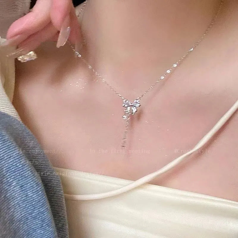 Double-layer Butterfly Necklace Women's Ins Light Luxury Collarbone Chain Niche Design Neck Chain 2024 New Fashionable Pendant Jewelry