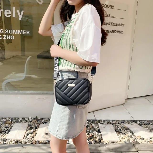 Product Name*: Stylish Girl's Multicolor Crossbody Bag, C-AR-1