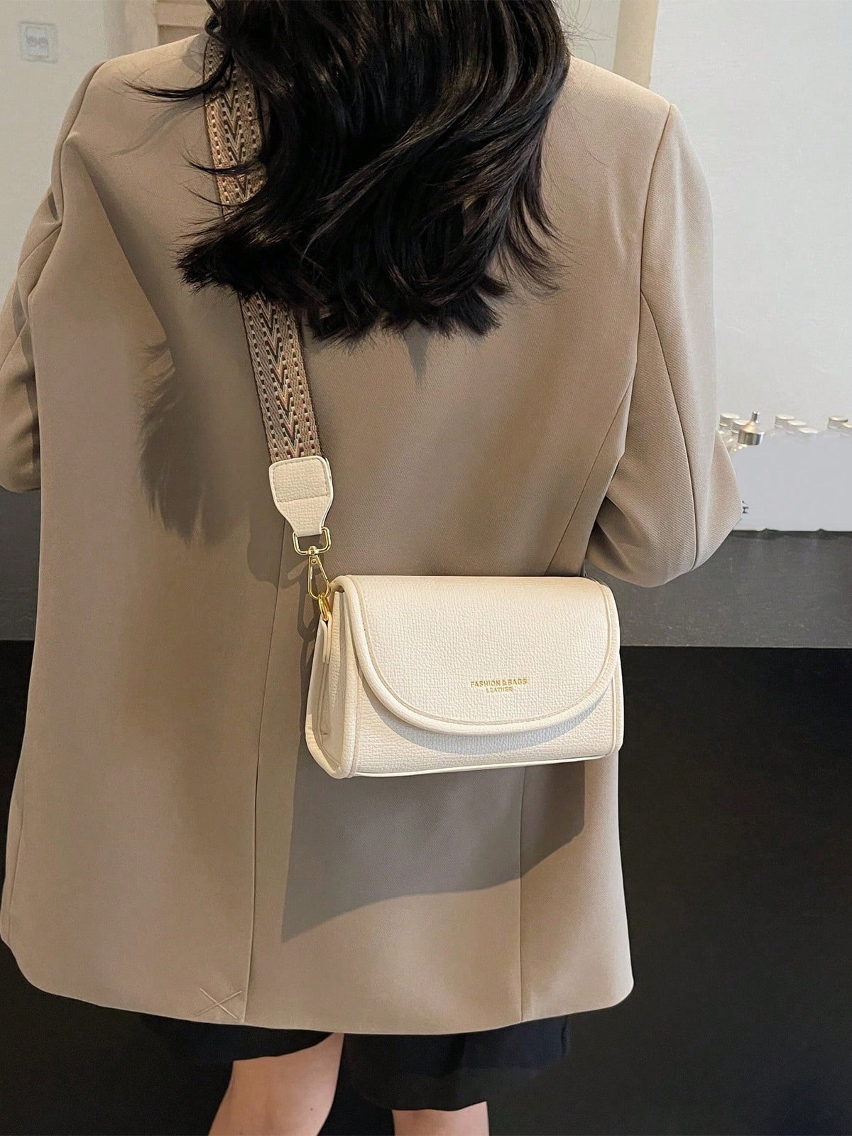 Vintage Chic Wide Strap Shoulder Square Bag - Stylish Solid Color Flap Crossbody Purse With Adjustable Strap For Women - Perfect For Daily Use And Travel
