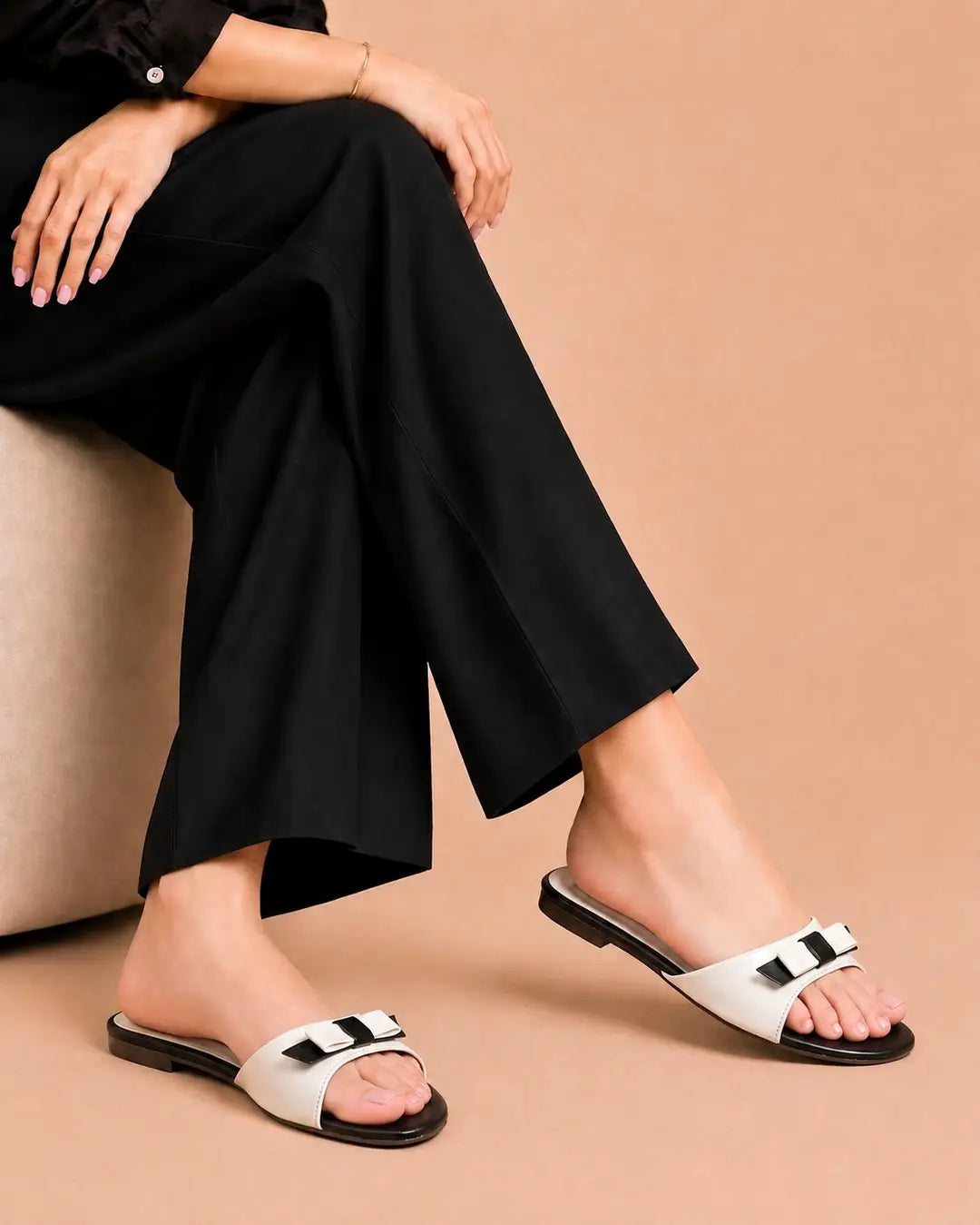 Women's Patent Flat Slippers - 070 - White