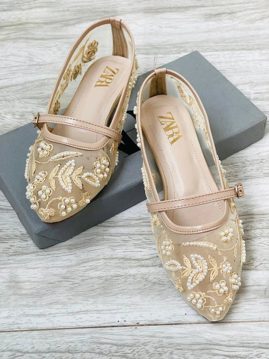 Beige Embroidered Women's Heels Size 6-9