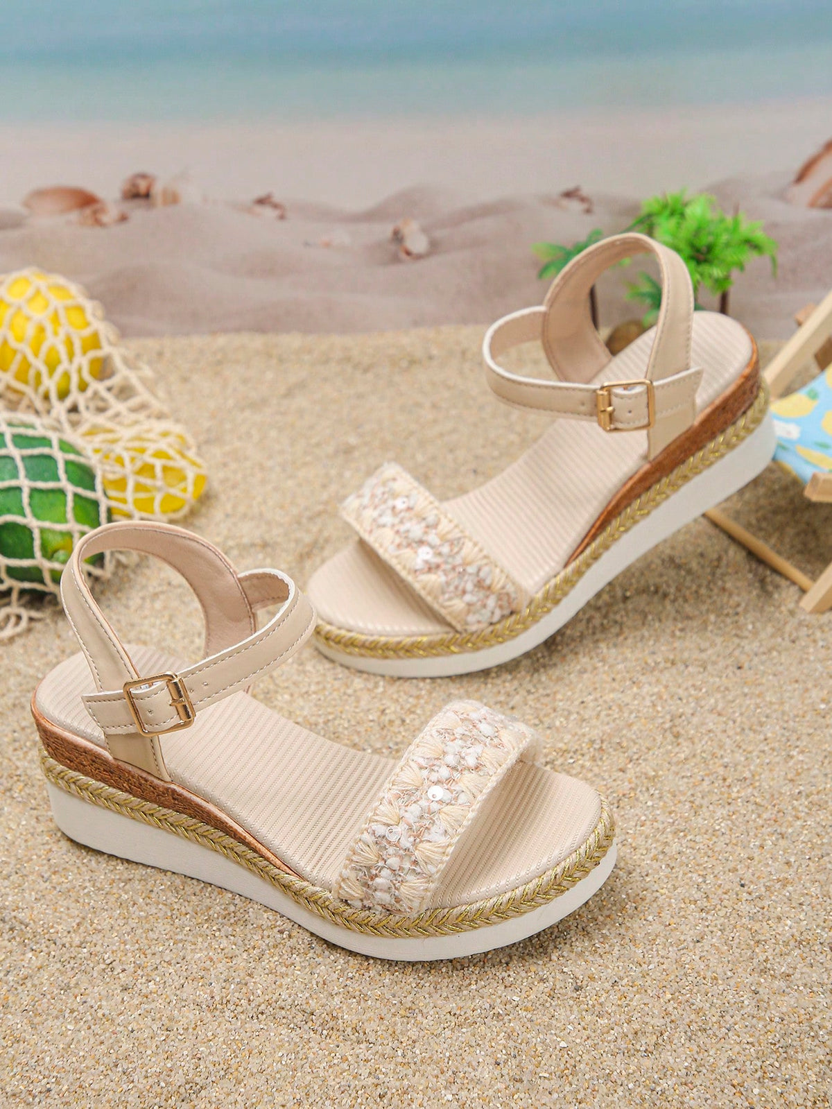 1 Pair Girls' Summer Wedge Sandals, Suitable For Daily Outings And School, Buckle Closure, Lightweight Wedge Heel, Non-Slip, Casual & Comfortable, Fashion Sequin Peep Toe Platform Sandals