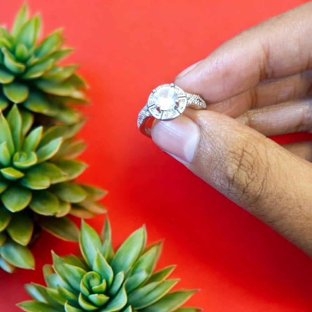 Modern Design Zircon Anniversary Ring