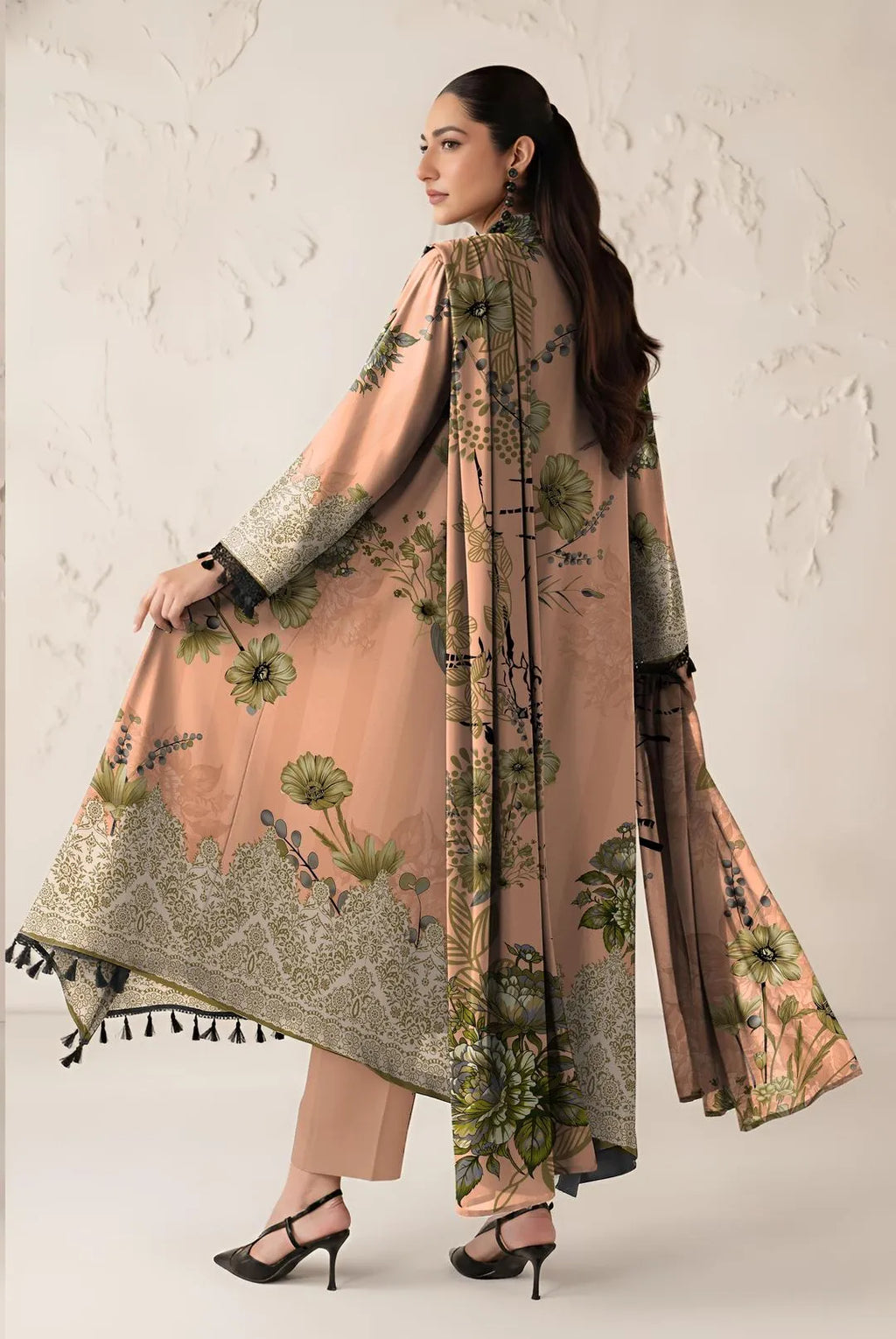 3 Pcs Women's Unstitched Printed Suit